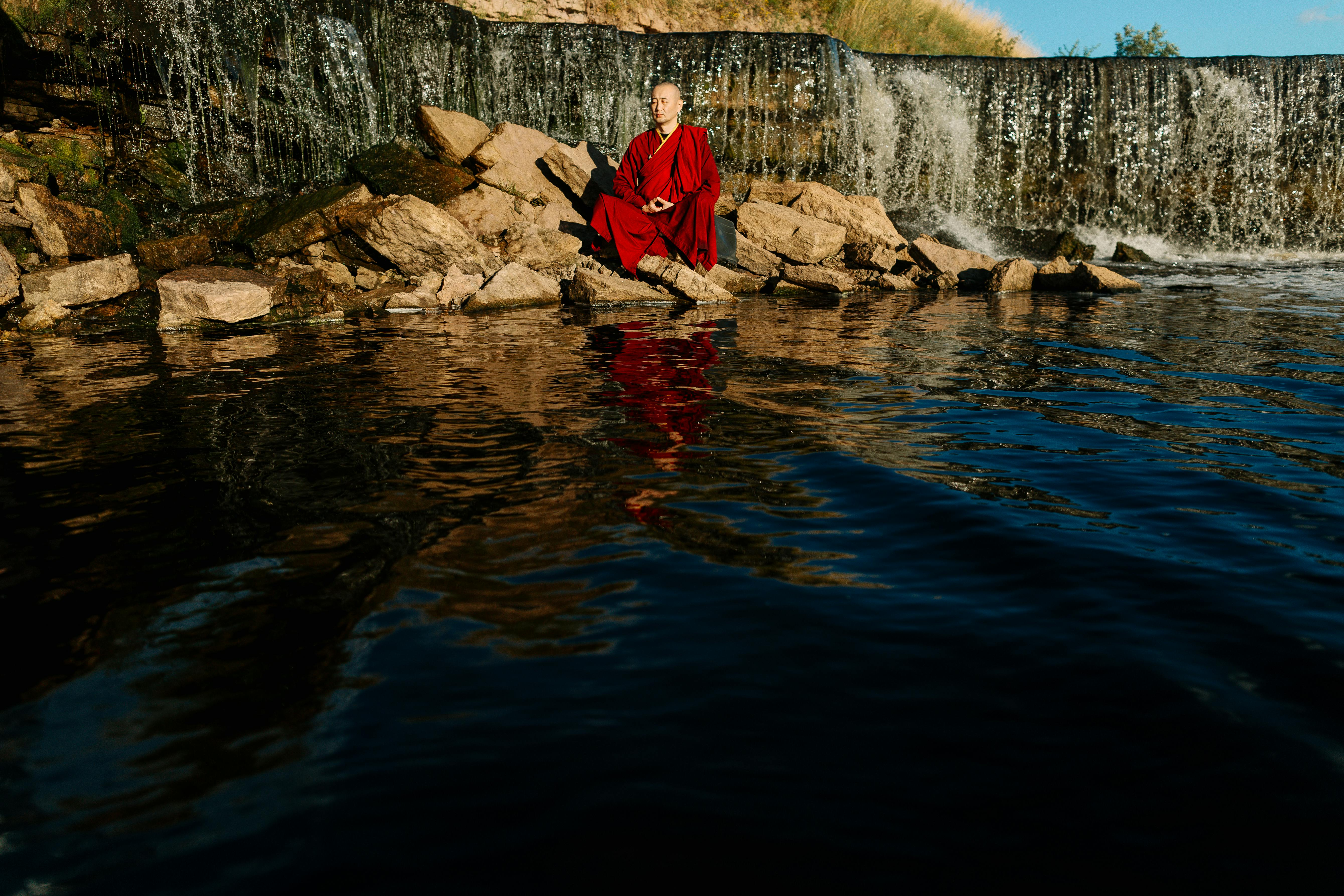 What Does The Bible Say About Seeking God With All My Heart, And How Can I Apply This To My Life?